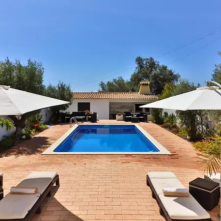 102 T Pensión Fuseta